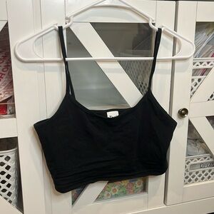 Aritzia TNA cropped tank bralette black size Medium